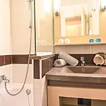 Le Belvedere - R4 317 By Interhome * Saint-Raphael (Var)