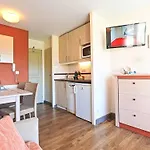 Lägenhet Le Belvedere - R4 317 By Interhome Saint-Raphaël