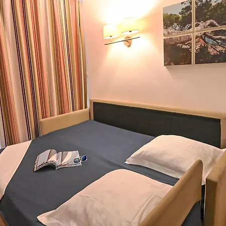 Le Belvedere - R4 317 By Interhome Saint-Raphaël